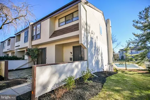 Exterior - 733 Stoney Spring Dr, Baltimore, MD 21210 photo 3 of 7