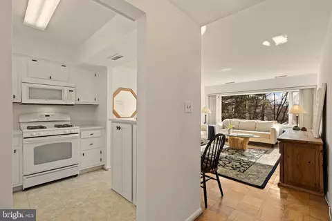 1 Hamill Ct #35, Baltimore, MD 21210 photo 8