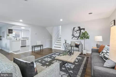 726 Nottingham Rd, Baltimore, MD 21229 photo 5