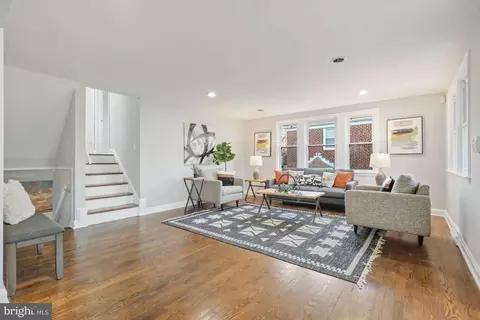 726 Nottingham Rd, Baltimore, MD 21229 photo 3
