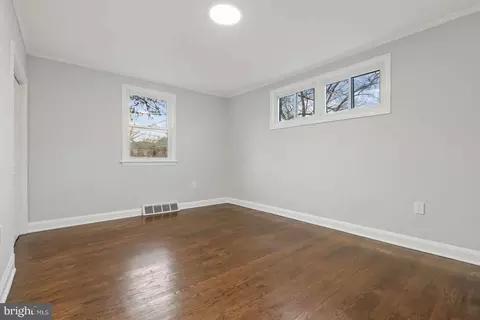 726 Nottingham Rd, Baltimore, MD 21229 photo 14