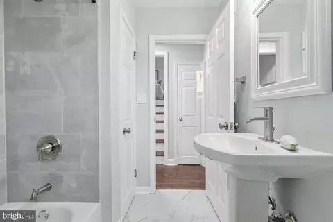 726 Nottingham Rd, Baltimore, MD 21229 photo 15