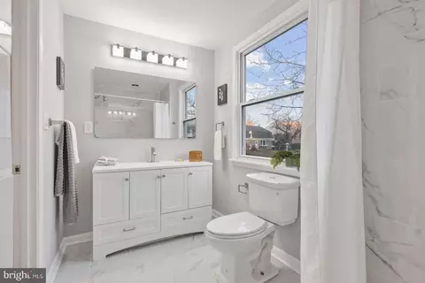 726 Nottingham Rd, Baltimore, MD 21229 photo 18