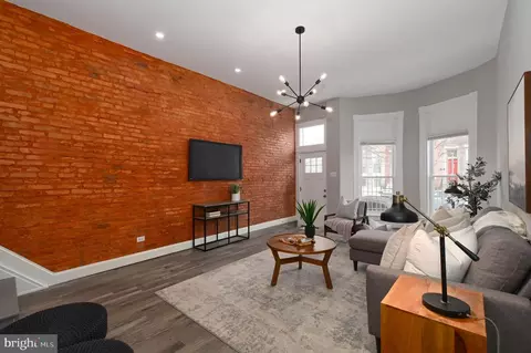 2318 Mcculloh St, Baltimore, MD 21217
