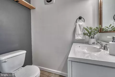 1410 Marshall St, Baltimore, MD 21230 photo 24