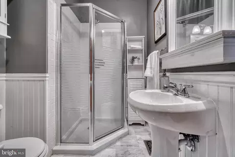 1410 Marshall St, Baltimore, MD 21230 photo 39