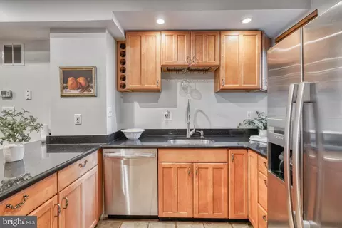 1410 Marshall St, Baltimore, MD 21230 photo 17