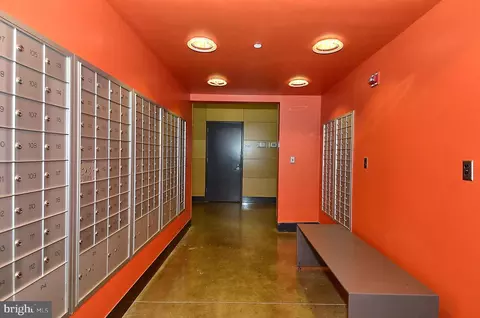 Entry Way - 1200 Steuart St #429, Baltimore, MD 21230 photo 4 of 5