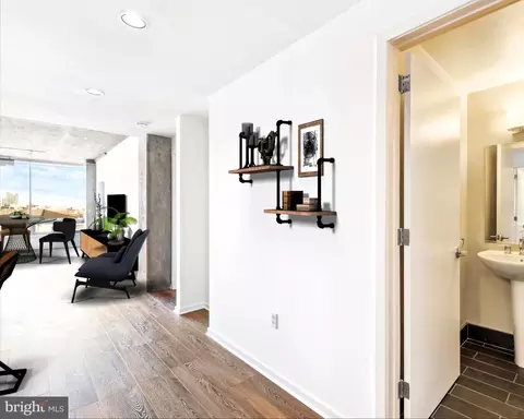 Entry Way - 1200 Steuart St #429, Baltimore, MD 21230 photo 1 of 5