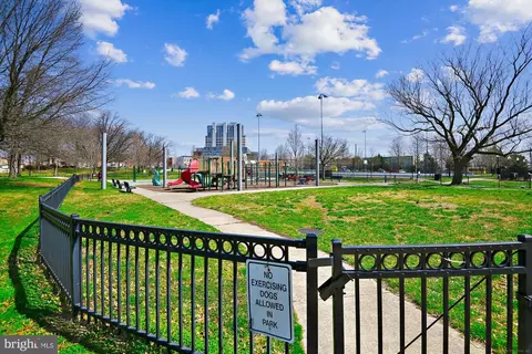 Exterior - 1200 Steuart St #429, Baltimore, MD 21230 photo 20 of 21