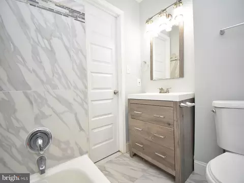 139 E North Ave, Baltimore, MD 21202 photo 20