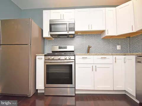 139 E North Ave, Baltimore, MD 21202 photo 2