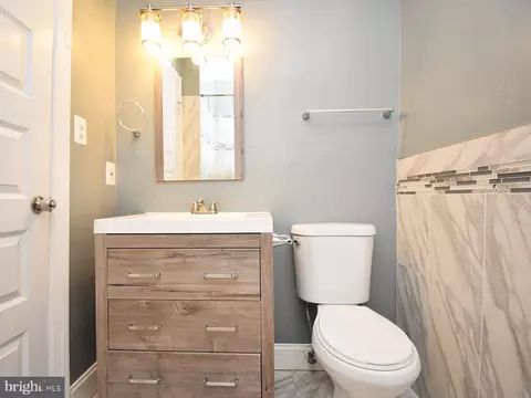139 E North Ave, Baltimore, MD 21202 photo 9