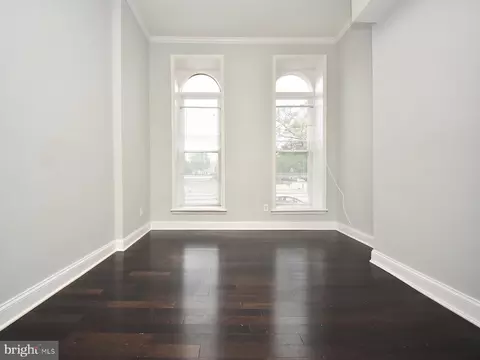 139 E North Ave, Baltimore, MD 21202 photo 4