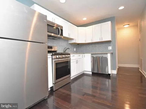 139 E North Ave, Baltimore, MD 21202 photo 3