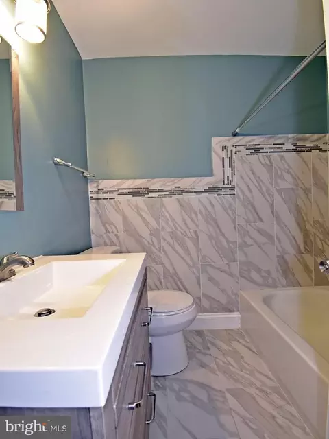 139 E North Ave, Baltimore, MD 21202 photo 24