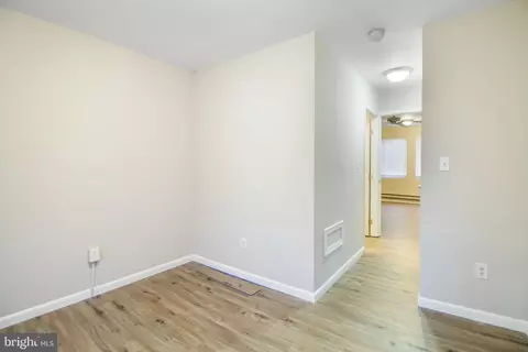 913 Stoll St, Brooklyn, MD 21225 photo 13