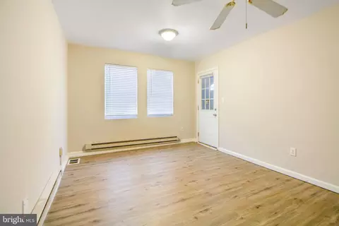 913 Stoll St, Brooklyn, MD 21225 photo 5