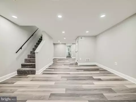 239 N Monastery Ave, Baltimore, MD 21229 photo 9