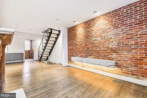 Living - 108 E Hamburg St, Baltimore, MD 21230 photo 2 of 2