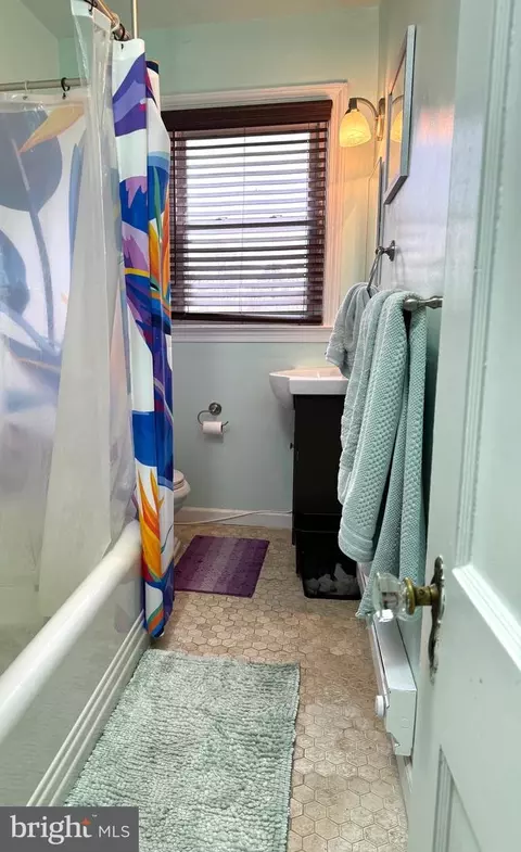901 E 37th St, Baltimore, MD 21218 photo 18