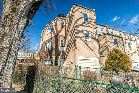 901 E 37th St, Baltimore, MD 21218 photo 2