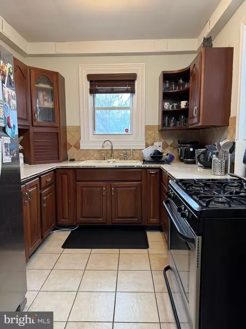 901 E 37th St, Baltimore, MD 21218 photo 13