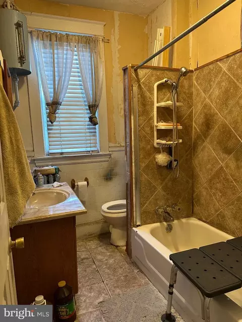 2916 Baker St, Baltimore, MD 21216 photo 14