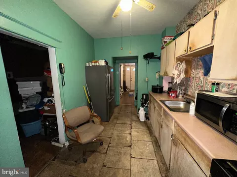 2916 Baker St, Baltimore, MD 21216 photo 20
