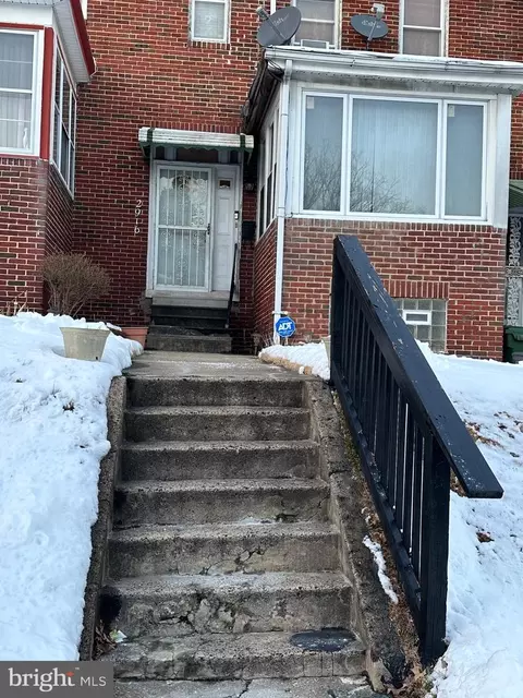 2916 Baker St, Baltimore, MD 21216 photo 2
