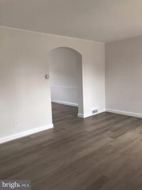 3450 Dolfield Ave, Baltimore, MD 21215 photo 3