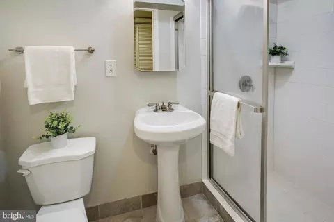 Bath - 3411 Odonnell St, Baltimore, MD 21224 photo 6 of 6
