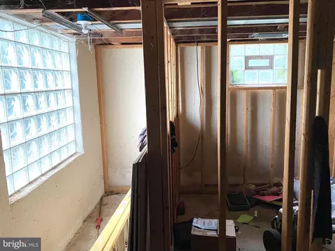 821 Bradhurst Rd, Baltimore, MD 21212 photo 8