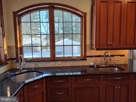 Kitchen - 3707 W Strathmore Ave, Baltimore, MD 21215 photo 5 of 12