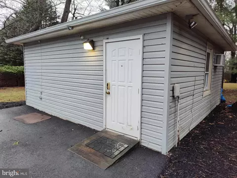 Exterior - 3707 W Strathmore Ave, Baltimore, MD 21215 photo 3 of 9
