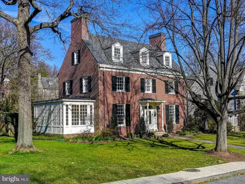 Exterior - 206 Enfield Rd, Baltimore, MD 21212 photo 10 of 13