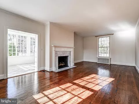Living - 206 Enfield Rd, Baltimore, MD 21212 photo 1 of 3