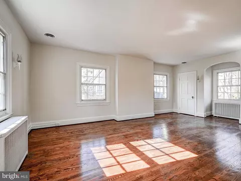 Living - 206 Enfield Rd, Baltimore, MD 21212 photo 3 of 3