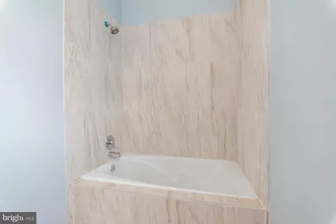 Bath - 2018 N Monroe St, Baltimore, MD 21217 photo 1 of 1