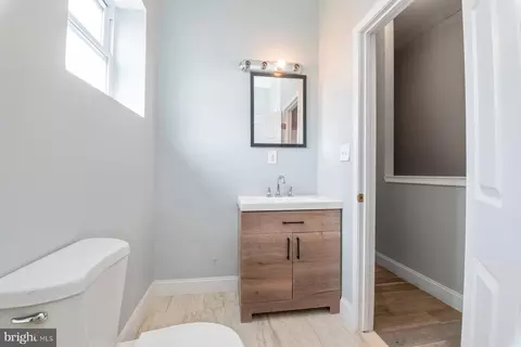 Entry Way - 2018 N Monroe St, Baltimore, MD 21217 photo 9 of 10