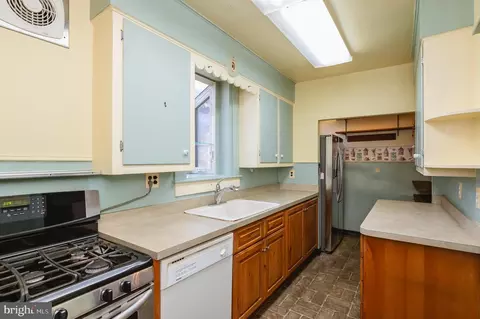 Kitchen - 3300 Batavia Ave, Baltimore, MD 21214 photo 1 of 1