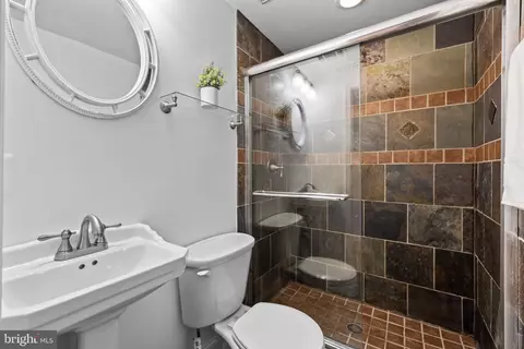 Bath - 1237 Haubert St, Baltimore, MD 21230 photo 5 of 5