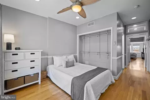 Bedroom - 1237 Haubert St, Baltimore, MD 21230 photo 6 of 6