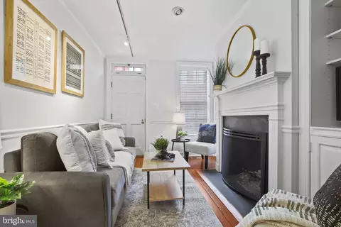 Living - 39 E Henrietta St, Baltimore, MD 21230 photo 2 of 2