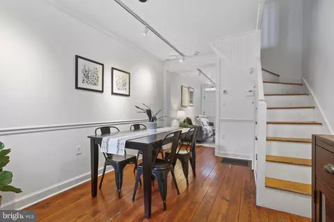 Dining - 39 E Henrietta St, Baltimore, MD 21230 photo 3 of 4