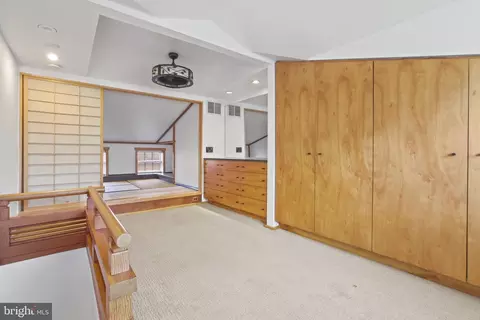Bedroom - 39 E Henrietta St, Baltimore, MD 21230 photo 4 of 5