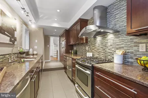 Kitchen - 39 E Henrietta St, Baltimore, MD 21230 photo 3 of 3