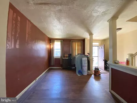 Entry Way - 2326 Aiken St, Baltimore, MD 21218 photo 2 of 4