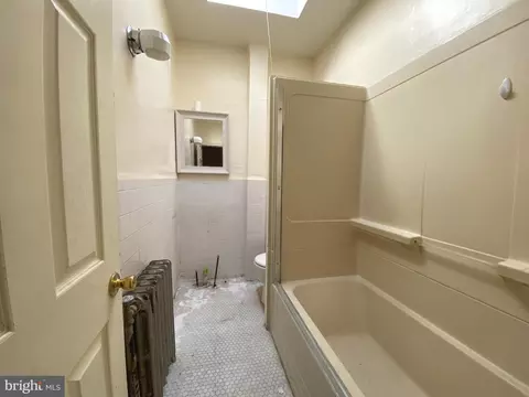 Bath - 2326 Aiken St, Baltimore, MD 21218 photo 2 of 2