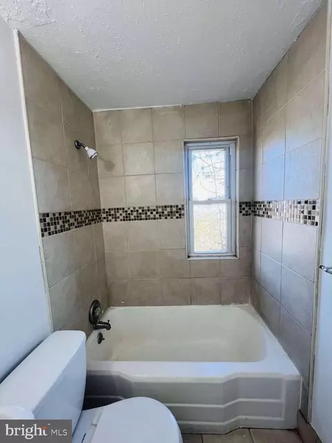 407 Roundview Rd, Brooklyn, MD 21225 photo 6